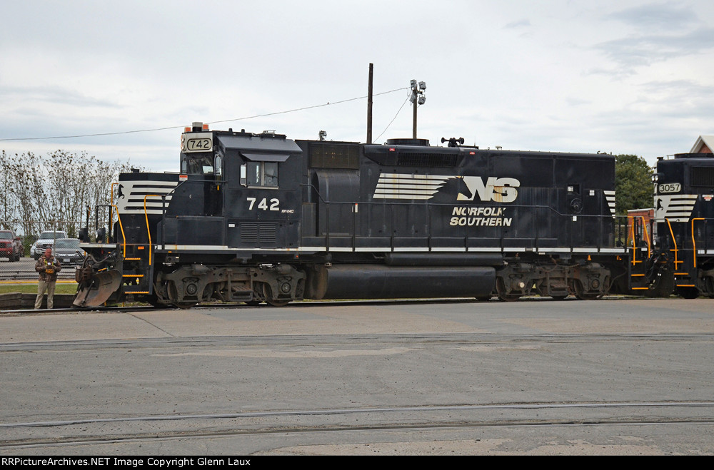 Well...  NS 742 used to be a High-Nose GP50 now a slug, the Engineer is on the ground using the R/C beltpack to shove empty boxcars into the Westrock paper mill building